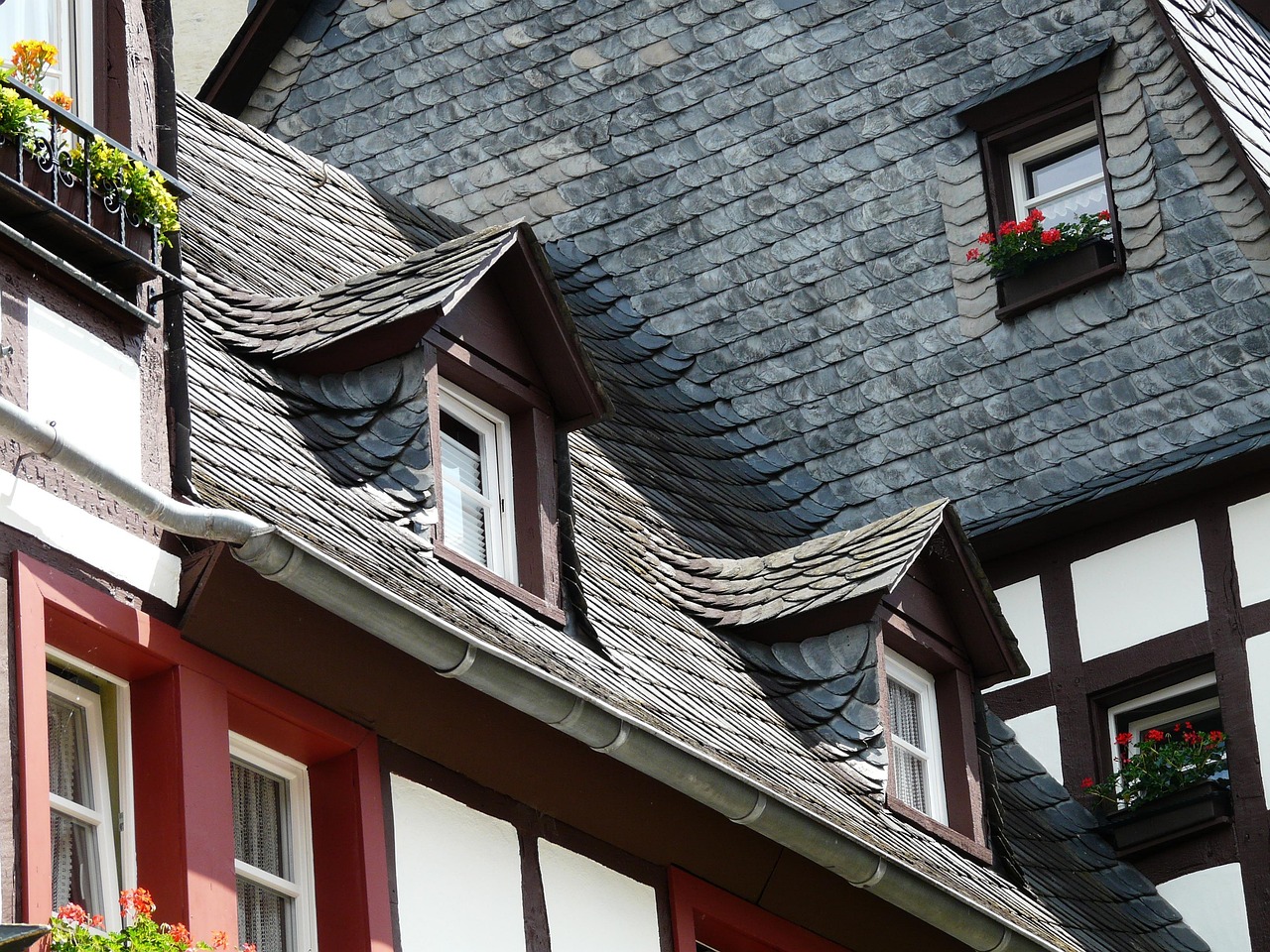 Northgate Roofing Co. roof inspection Winnipeg